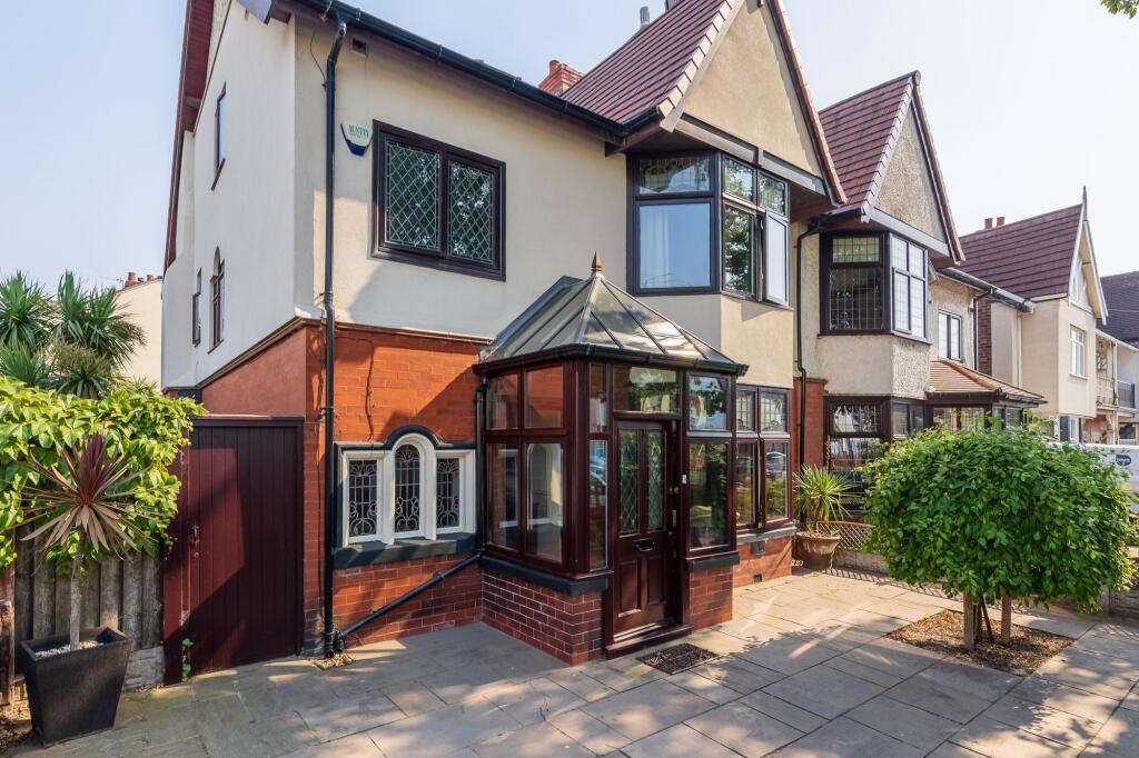 Main image of property: Oxford Drive, Waterloo, L22
