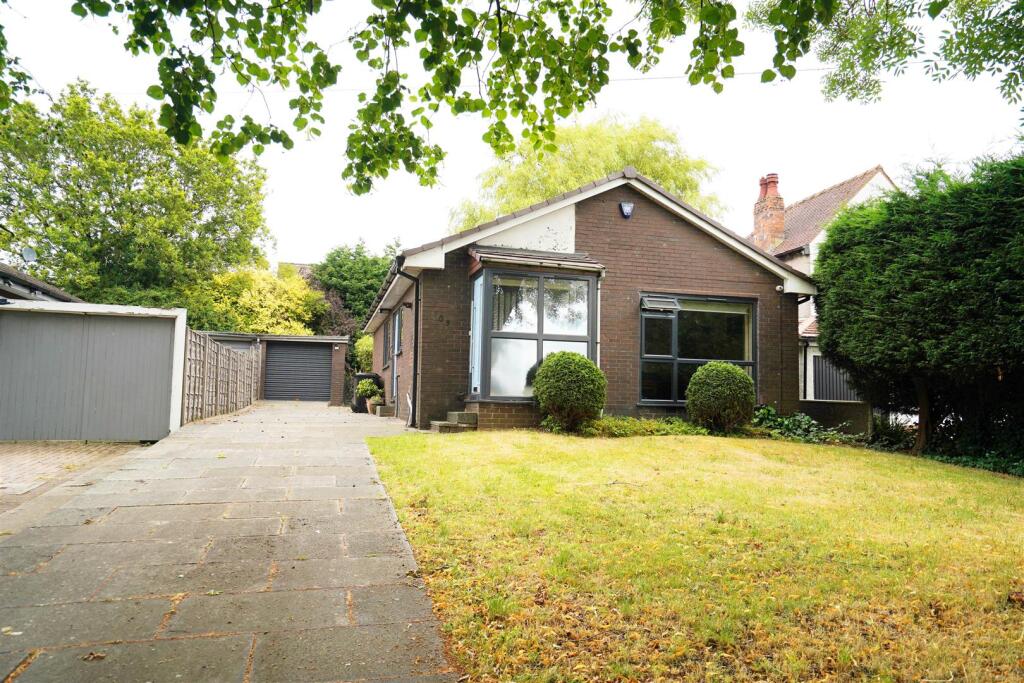 Main image of property: Chorley New Road, Lostock
