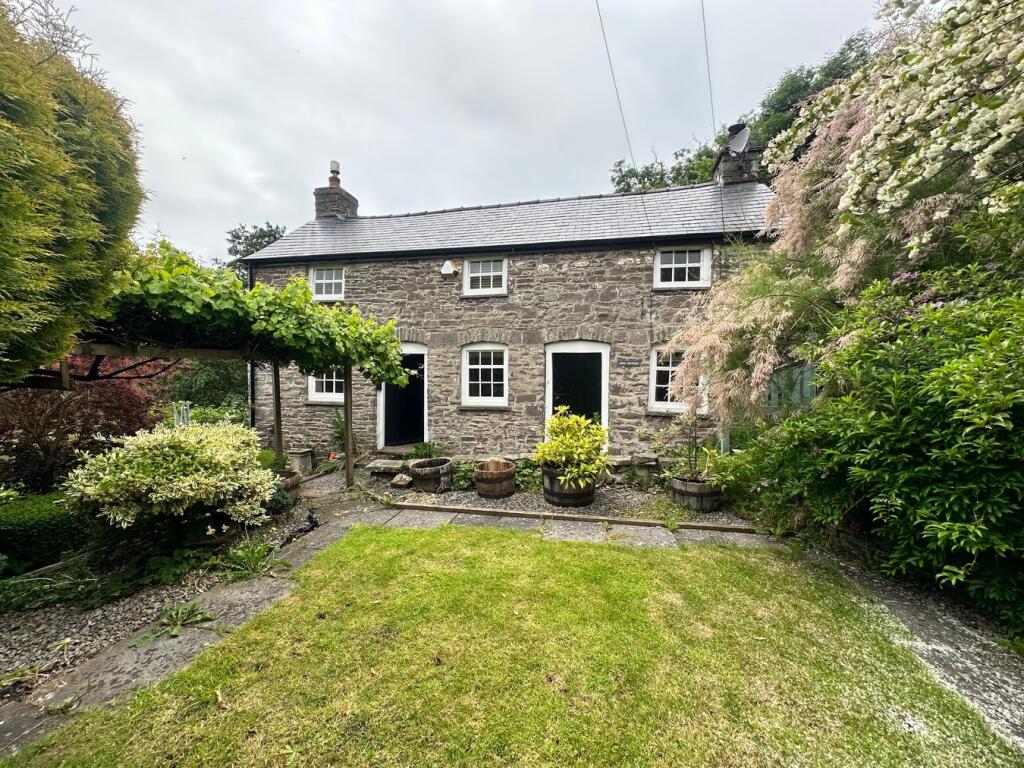 Main image of property:  Groesffordd, Brecon, LD3