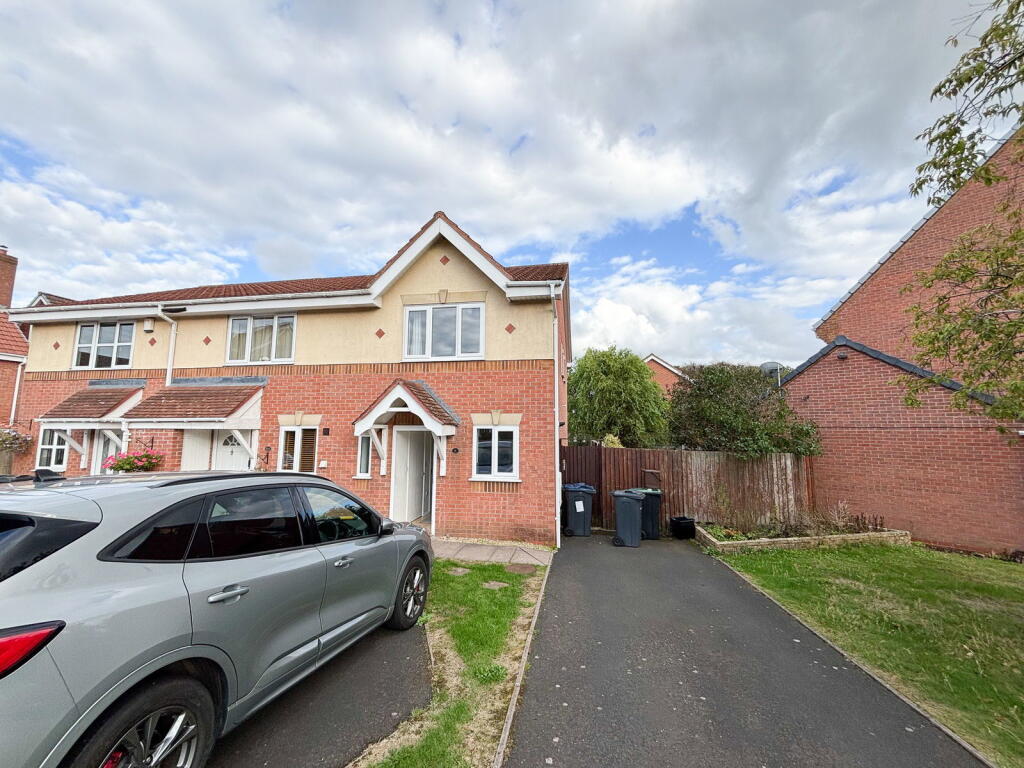 Main image of property: 6 Roughley Farm Road, Sutton Coldfield, B75 5RT