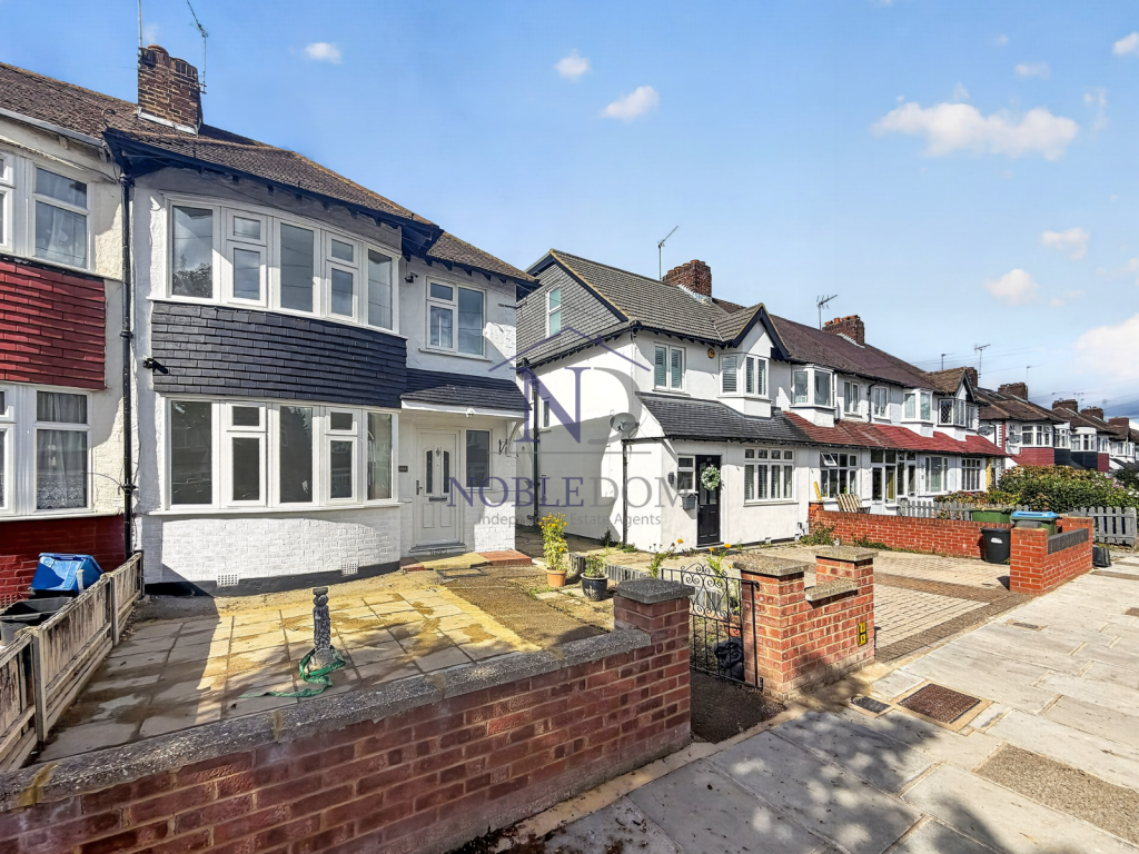 Main image of property: Wills Cres, Hounslow, TW3