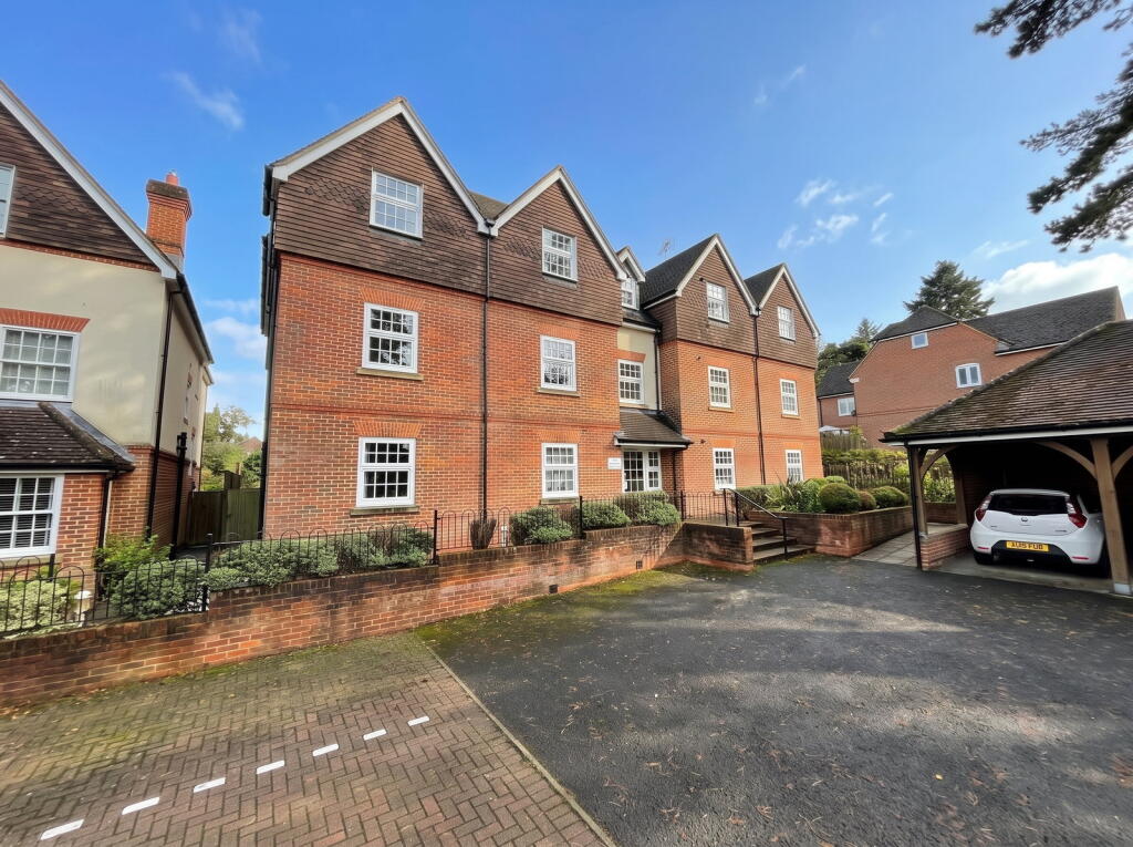 Main image of property: Kingsland House Newbury