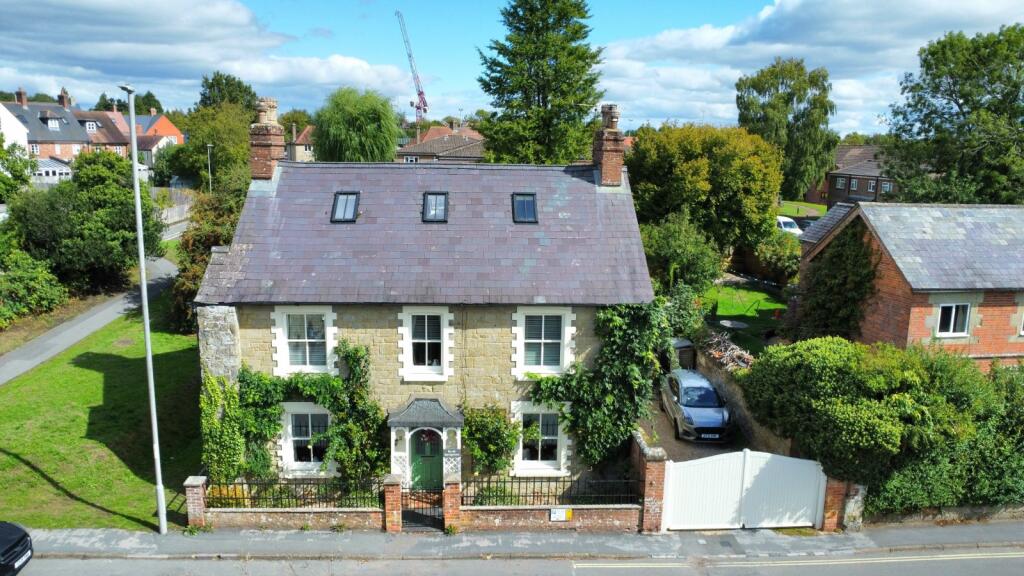 Main image of property: Salisbury Street, Shaftesbury, Dorset, SP7