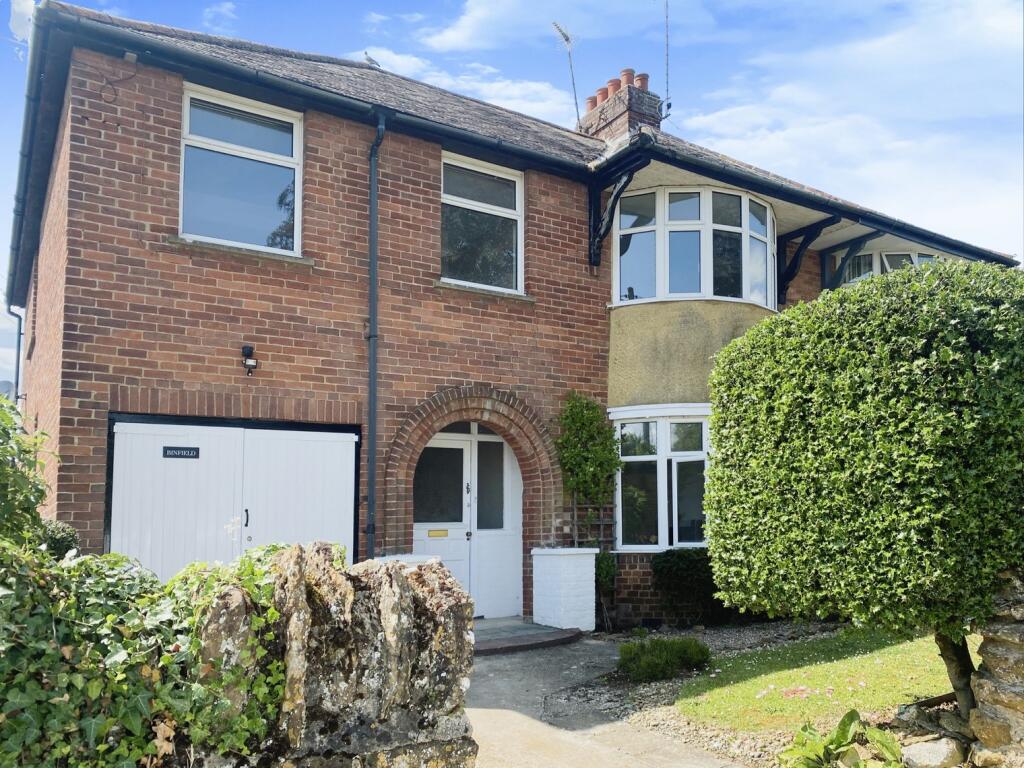 Main image of property: Chapel Lane, Banbury, Oxfordshire