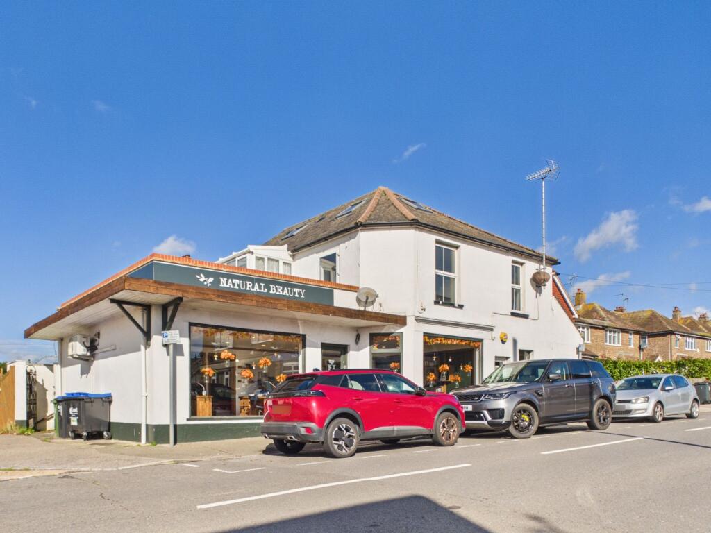 Main image of property: Peartree Lane, Bexhill on Sea, TN39 4PE