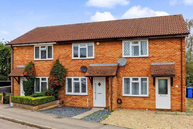 Main image of property: Moor Pond Close, Bicester