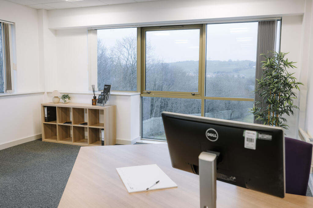 550 sqft office Blackpool Business First