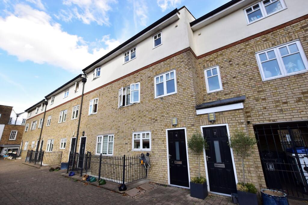 Main image of property: Watford Field Road, Field Gate Mews, WD18
