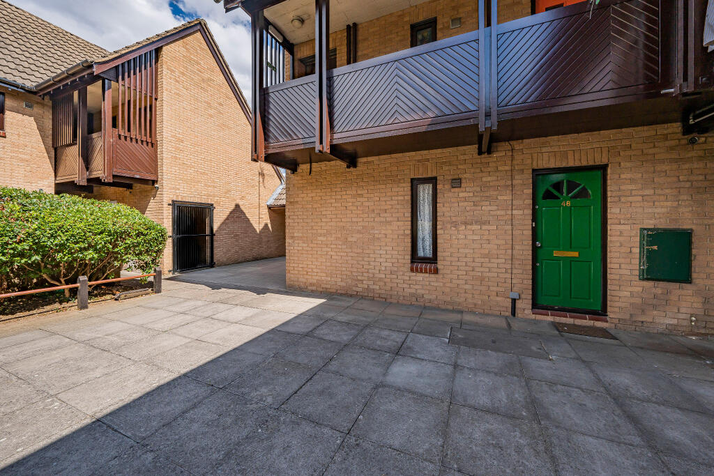 Main image of property: Stephensons Court, Slough