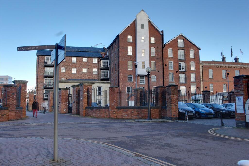 Main image of property: Pridays Mill, Gloucester Docks, Gloucester
