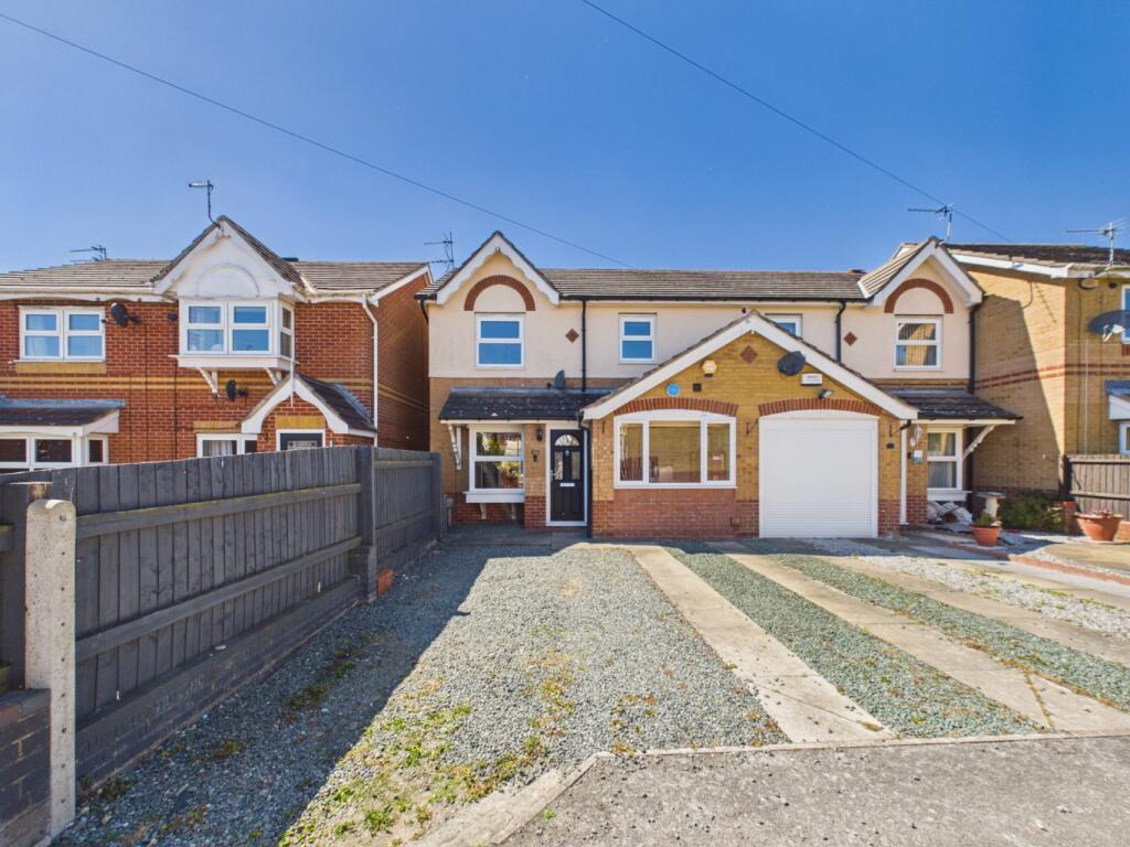Main image of property: Harlequin Drive, Kingswood, Hull, HU7 3HB