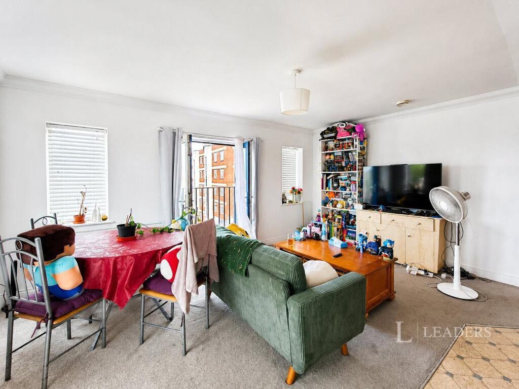 Main image of property: London Road, Portsmouth, Hampshire, PO2