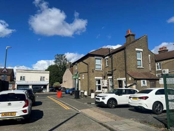 327 Bexley Road.jpg -4.jpg