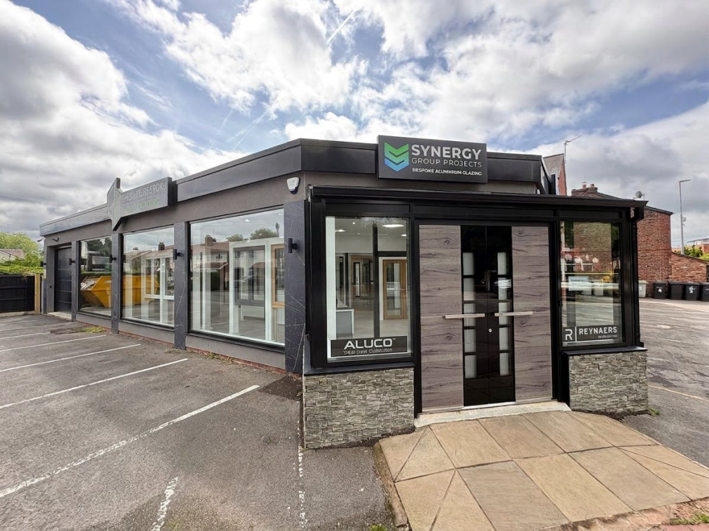 Main image of property: 17 London Road South, Poynton, SK12 1LA