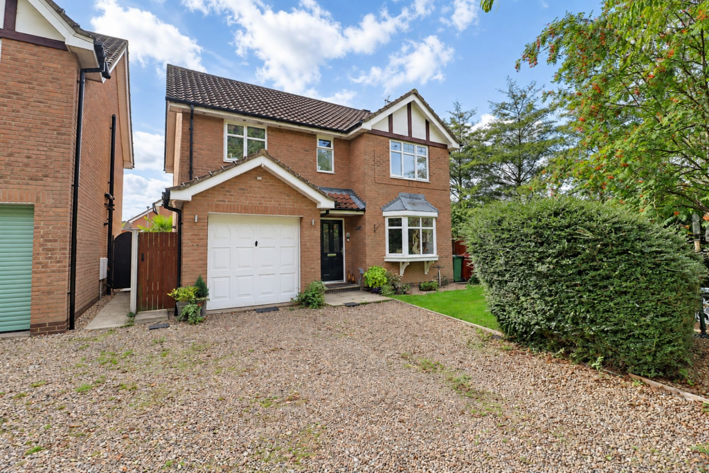 Main image of property: Pilots View, Barton-Upon-Humber, DN18
