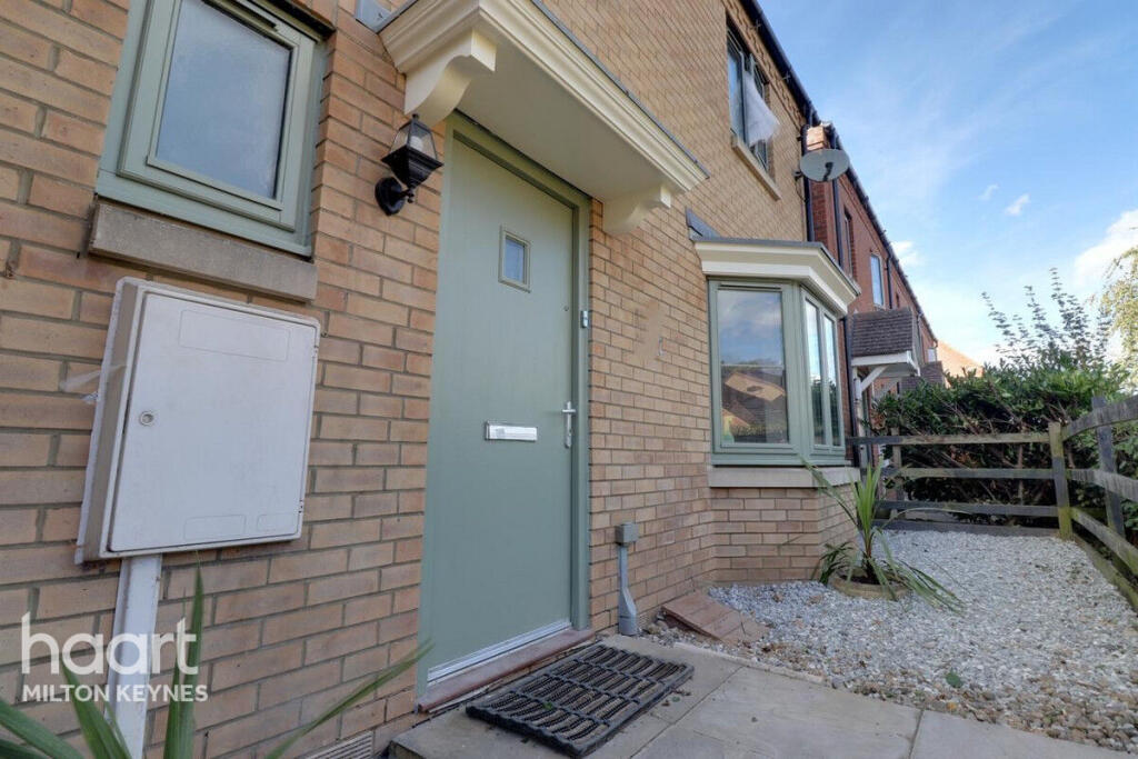 Main image of property: Aran Court, Oakridge Park