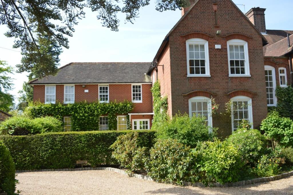 Main image of property: Wisteria Cottage