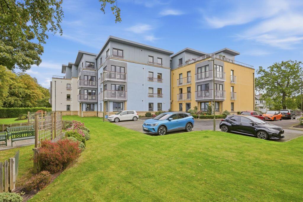Main image of property: Flat 26, 22, Barnton Grove, EDINBURGH, EH4 6EJ