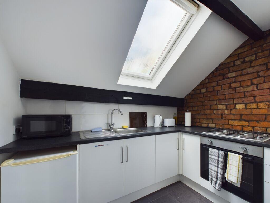 Main image of property: Gidlow Lane, Springfield, WN6 7DY