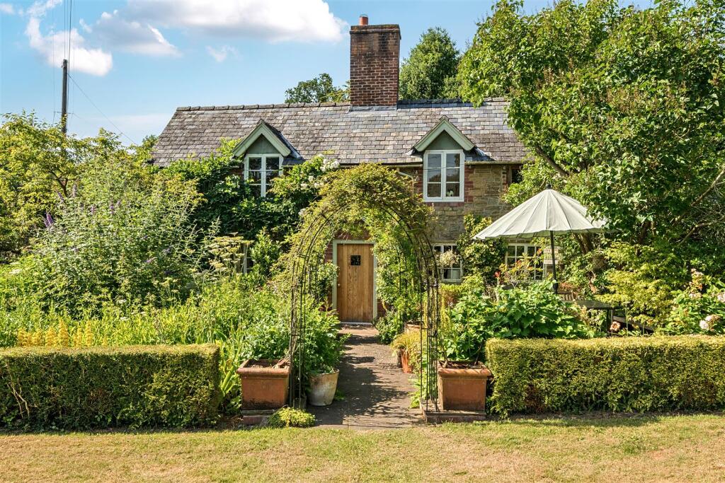 Main image of property: 11 Corfton Bache, Craven Arms, Shropshire, SY7 9LE