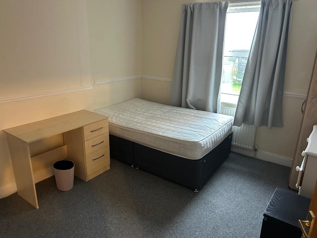 Main image of property: Leamington Spa CV32