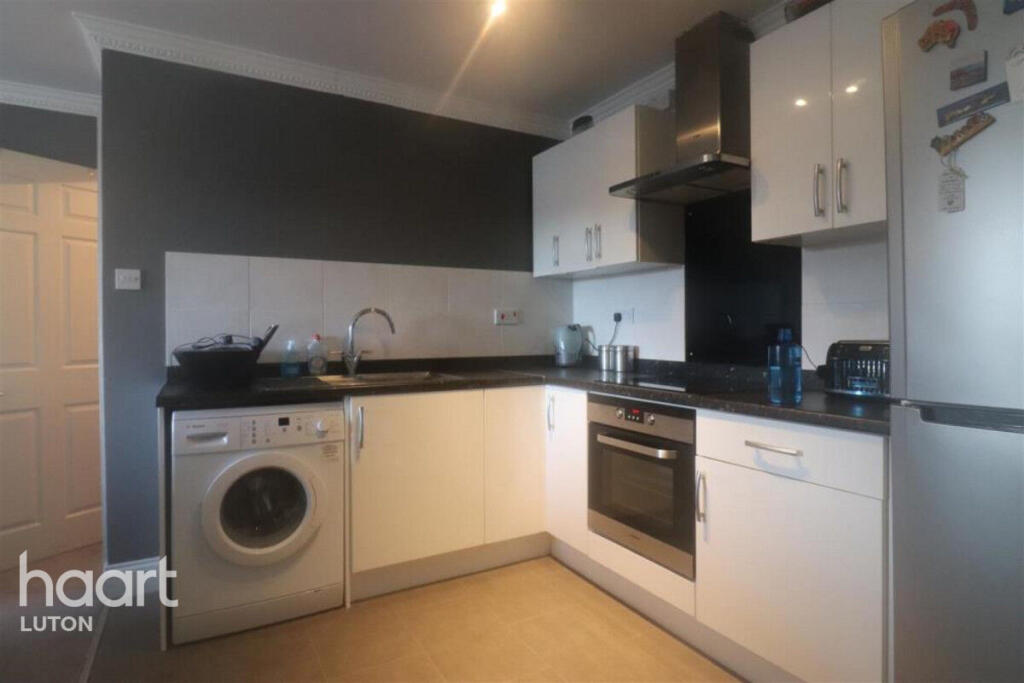 Main image of property: Chase Street, Luton