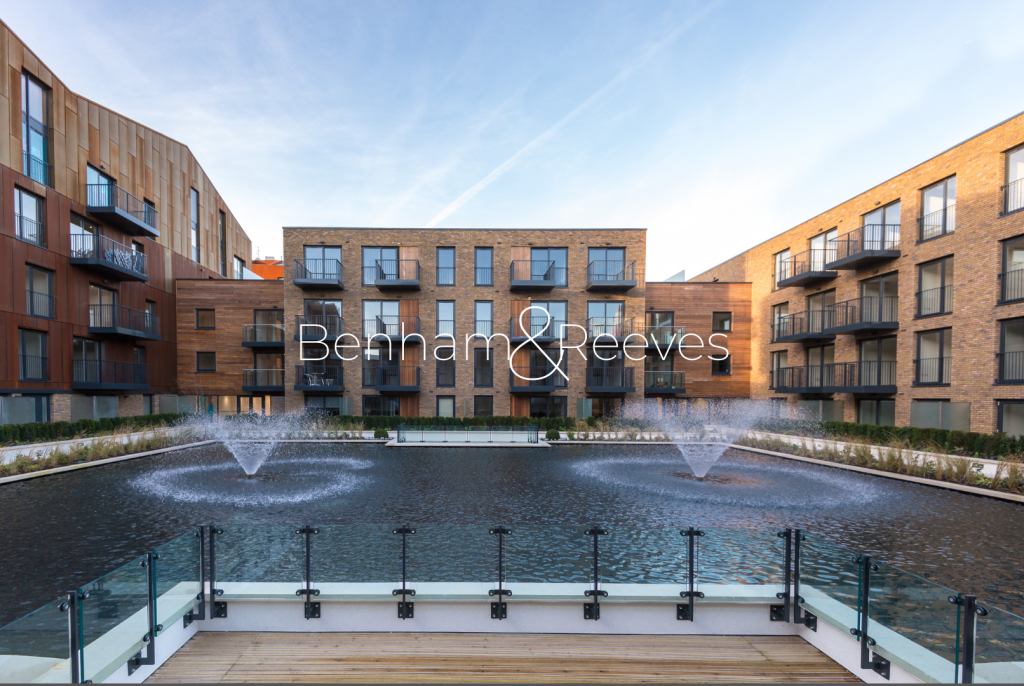 Main image of property: Baroque Gardens, London, SE16