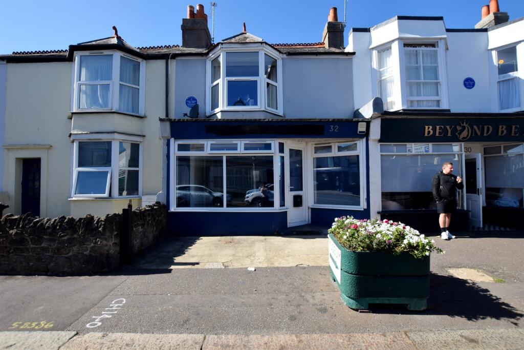 Main image of property: Shop 32 West Street, Bognor Regis, PO21