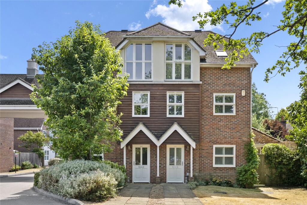 Main image of property: Pendenza, Cobham, Surrey, KT11