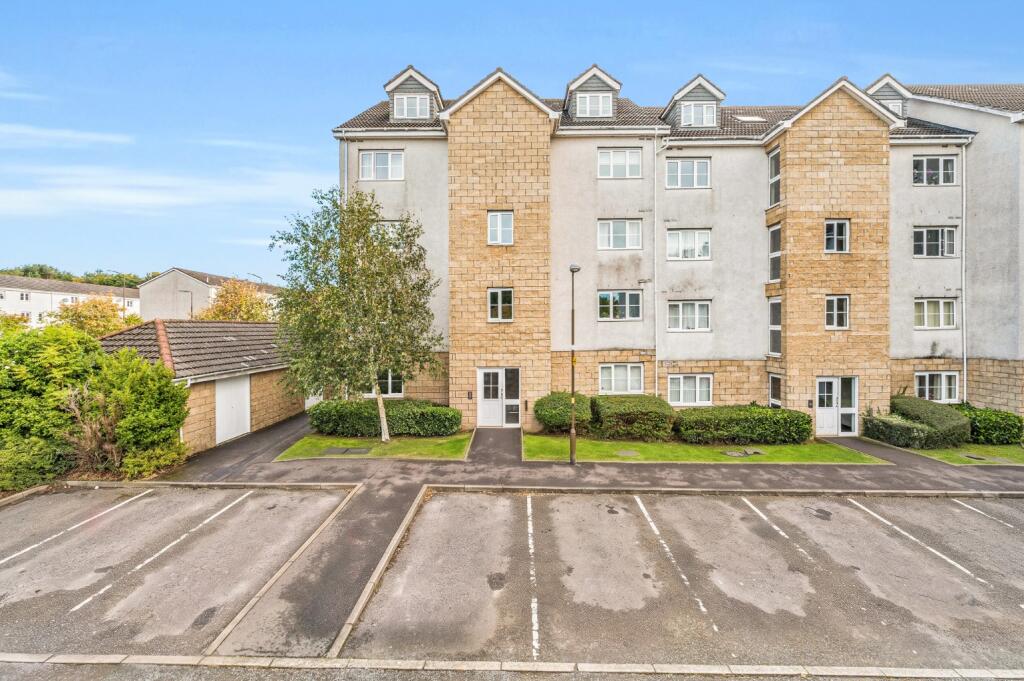 Main image of property: Queens Crescent, Livingston, EH54 8EF