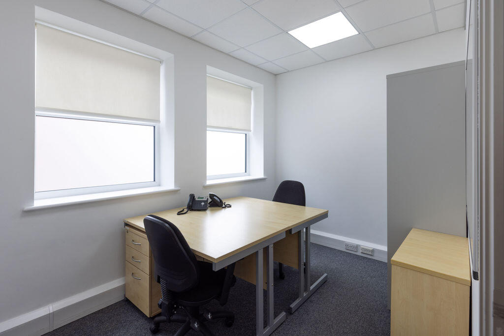2 Person Office To Rent In Hitchin Hertfordshire