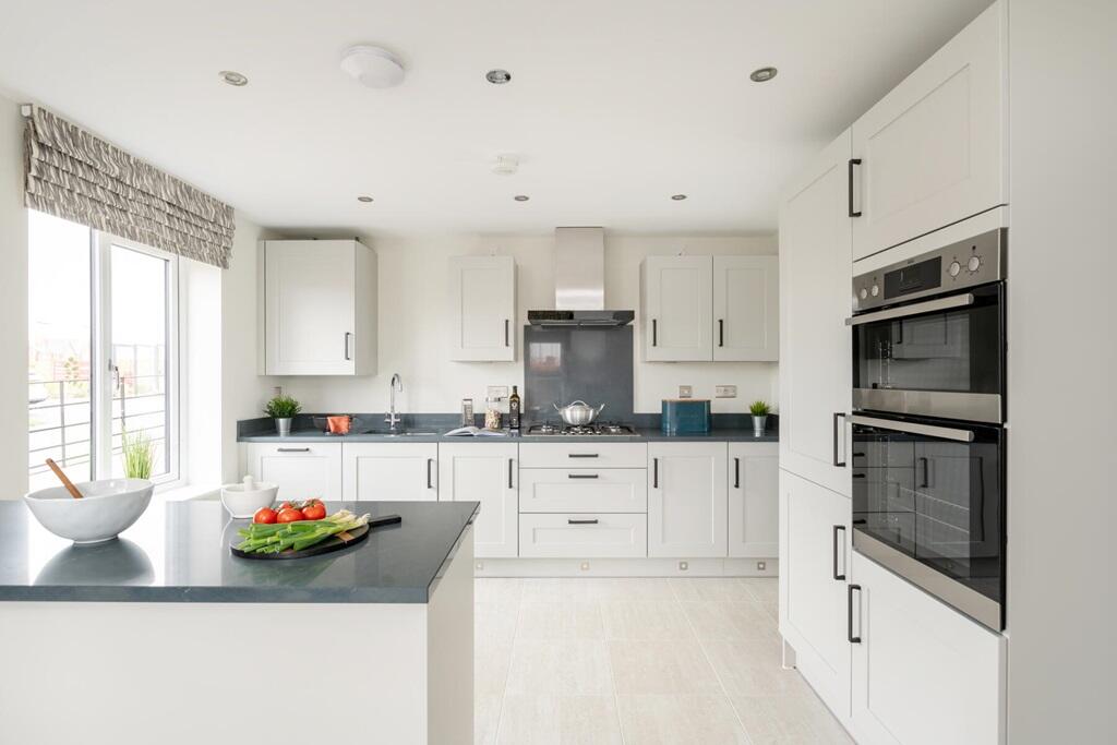 Main image of property: Cwrt Sirhowy
Cwm Gelli	
Blackwood	
NP12 1BU
