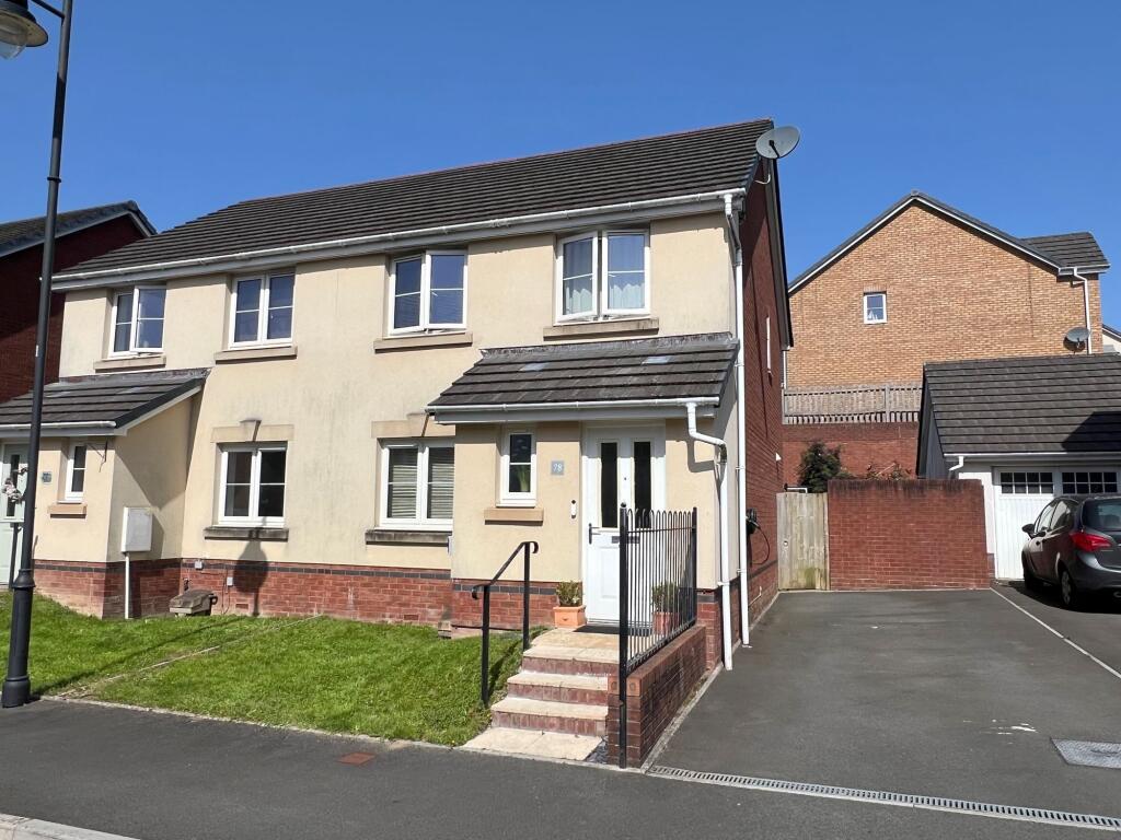 Main image of property: Clos Yr Eryr, Bridgend, CF35