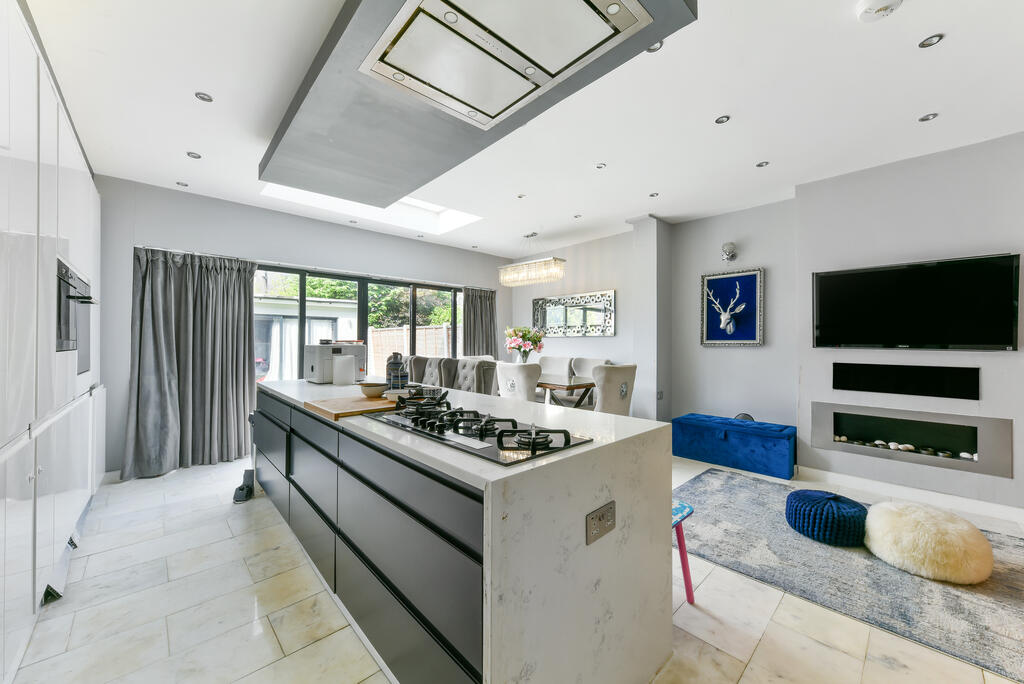 Main image of property: Merton Hall Gardens, SW20