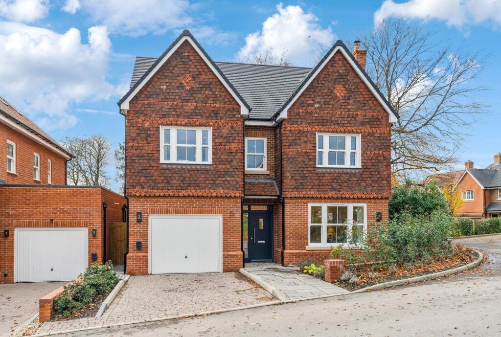 Main image of property: St Francis Close, Tring, HP23