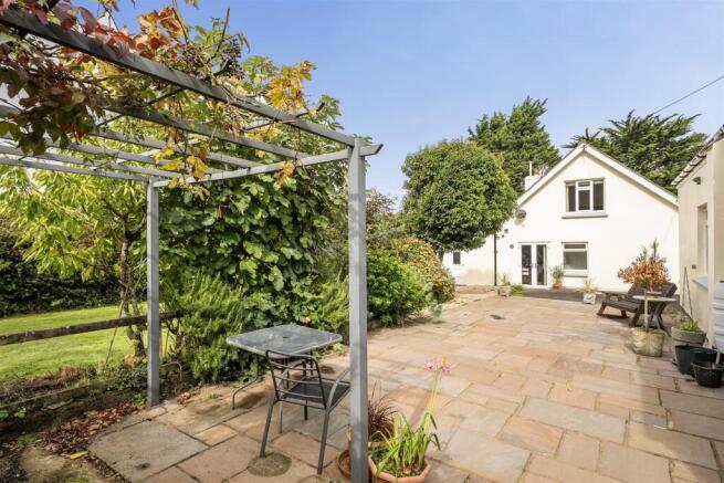 Garden &amp; Rear Elevation