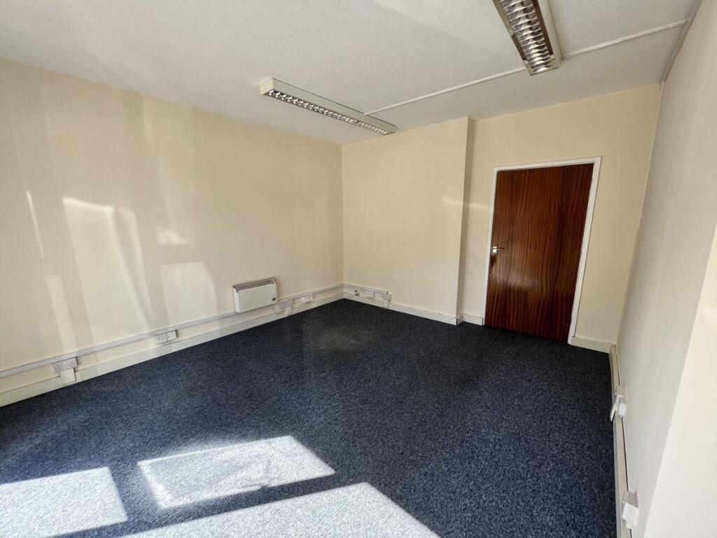 PHOTO 5  13 St Georges Business Centre Portsmouth  interior.jpeg