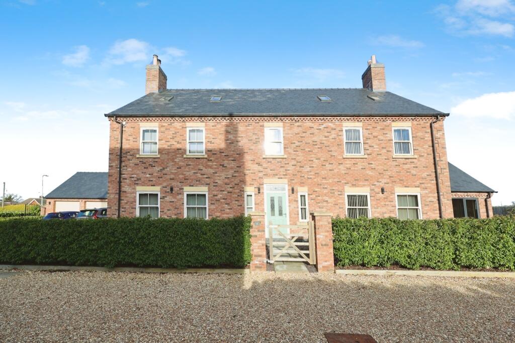 Main image of property: Lincoln Road, Fenton, Lincoln, Lincolnshire, LN1