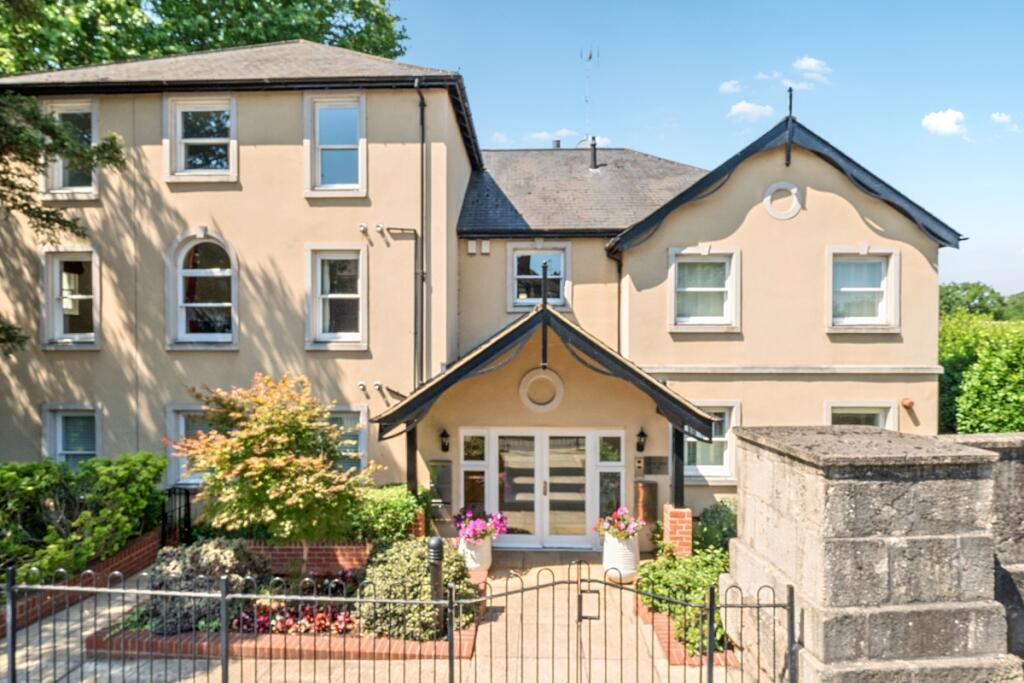 Main image of property: River Road Maidenhead SL6