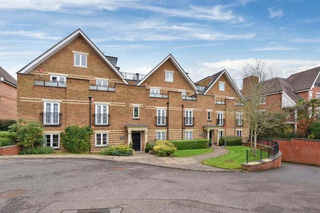 Main image of property: Ethorpe House, Packhorse Road, Gerrards Cross, Buckinghamshire