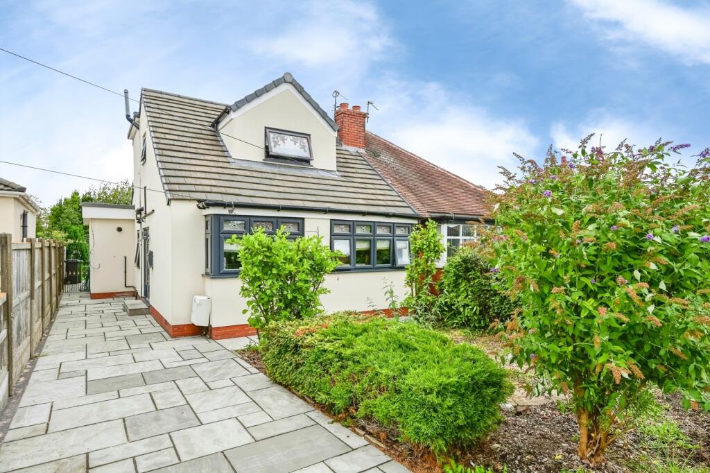 Main image of property: Dodds Lane, Maghull, Merseyside, L31