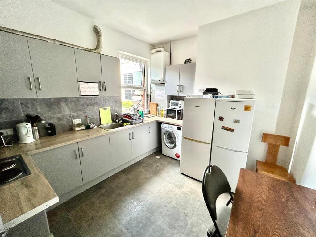 Main image of property: London Road, Sheffield