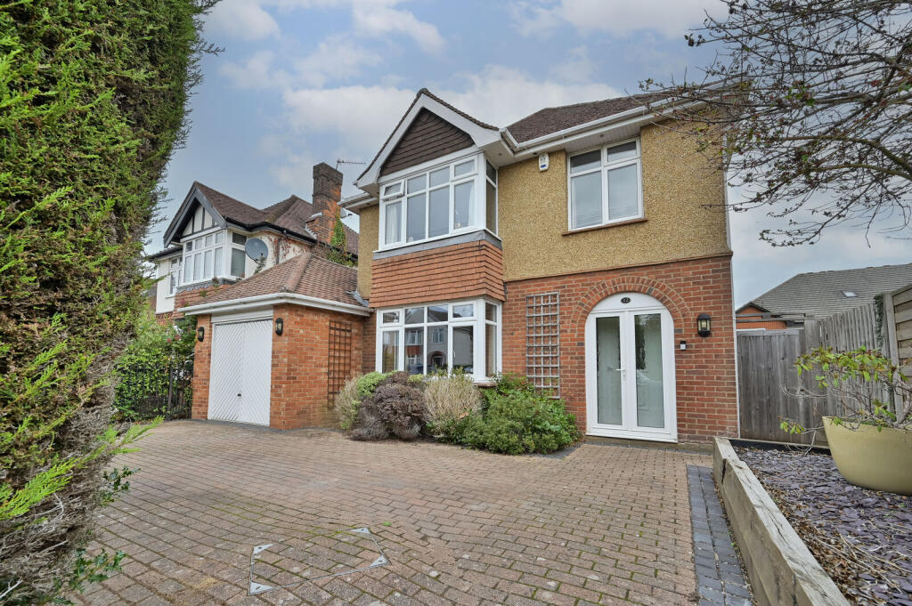 Main image of property: Great Road, Hemel Hempstead, HP2
