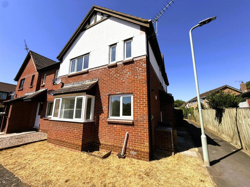 Main image of property: Heron Way, Cullompton