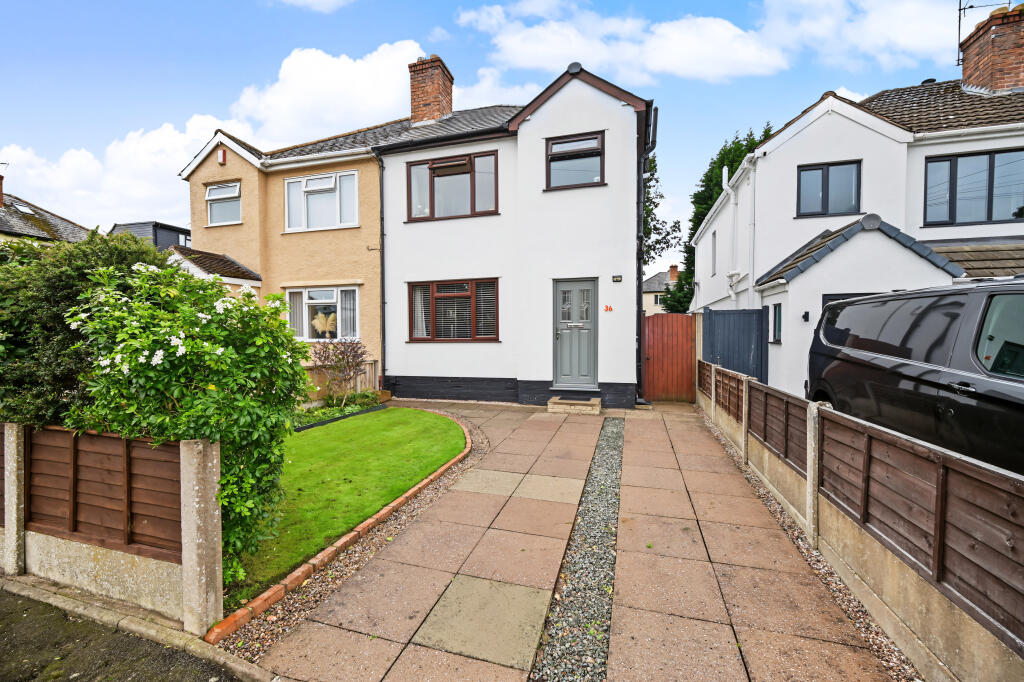 Main image of property: The Crescent, Tettenhall Wood, Wolverhampton, WV6
