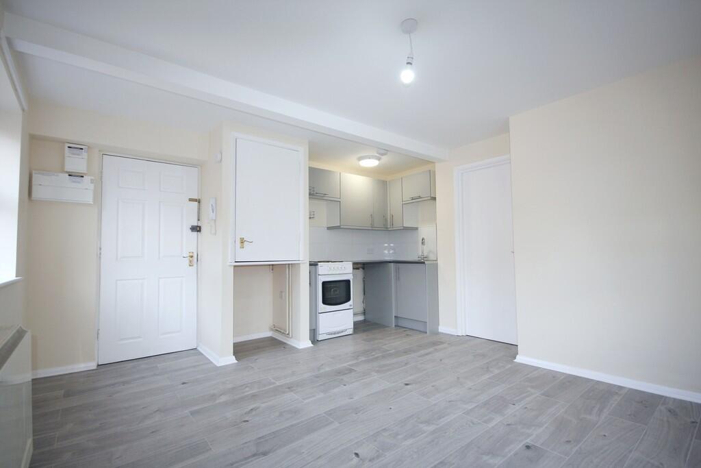 Main image of property: Chapelgate, Retford