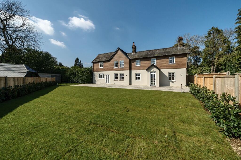 Main image of property: Holmewood Ridge Langton Green TN3