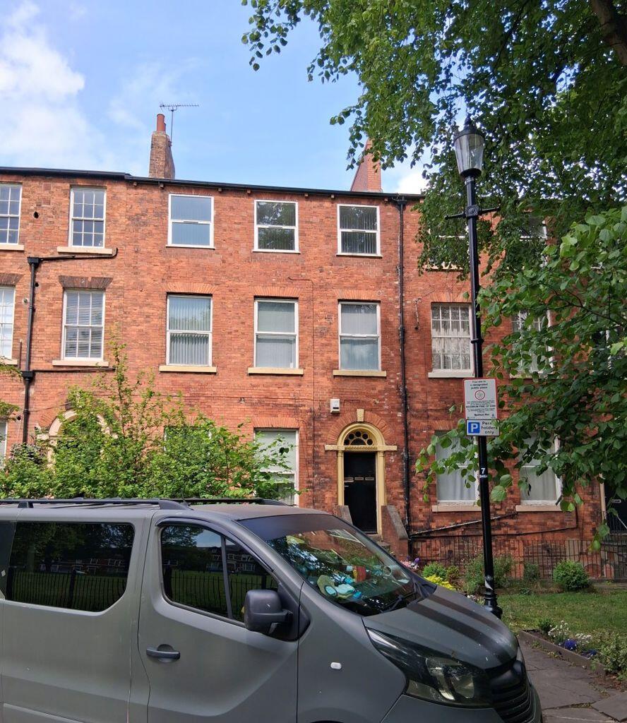 Main image of property: FLAT 3, 2 BLENHEIM SQUARE, LEEDS, LS2 9AR.