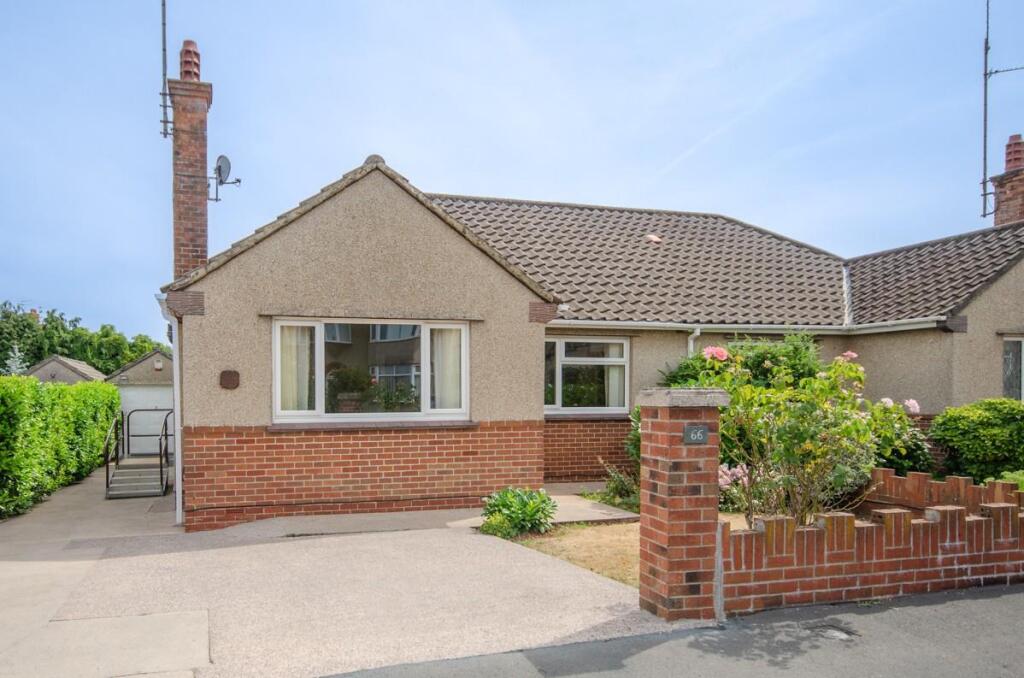 Main image of property: Oakdale Close, Downend, Bristol, BS16 6EB
