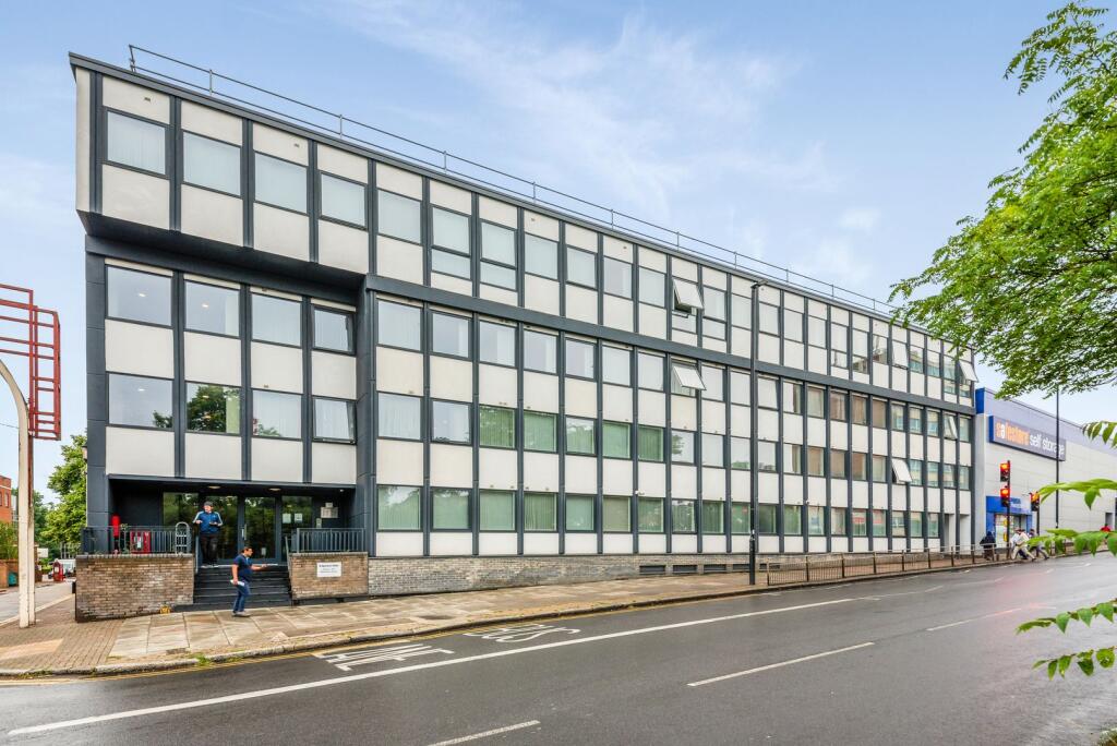 Main image of property: Middlesex (Flat 125-173), Spring Villa Road, Edgware, HA8